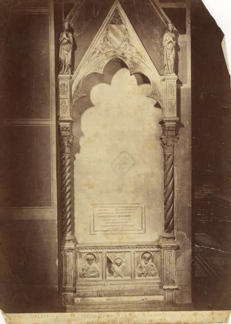 Alinari, Fratelli — Firenze - S. Croce. Monumento della famiglia Baroncelli visto da tergo attribuito a Nicolò Pisano — insieme, lato posteriore